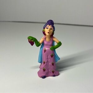 Vintage Strawberry Shortcake Mini PVC Figure 1982 Holding Sour Grapes Kenner